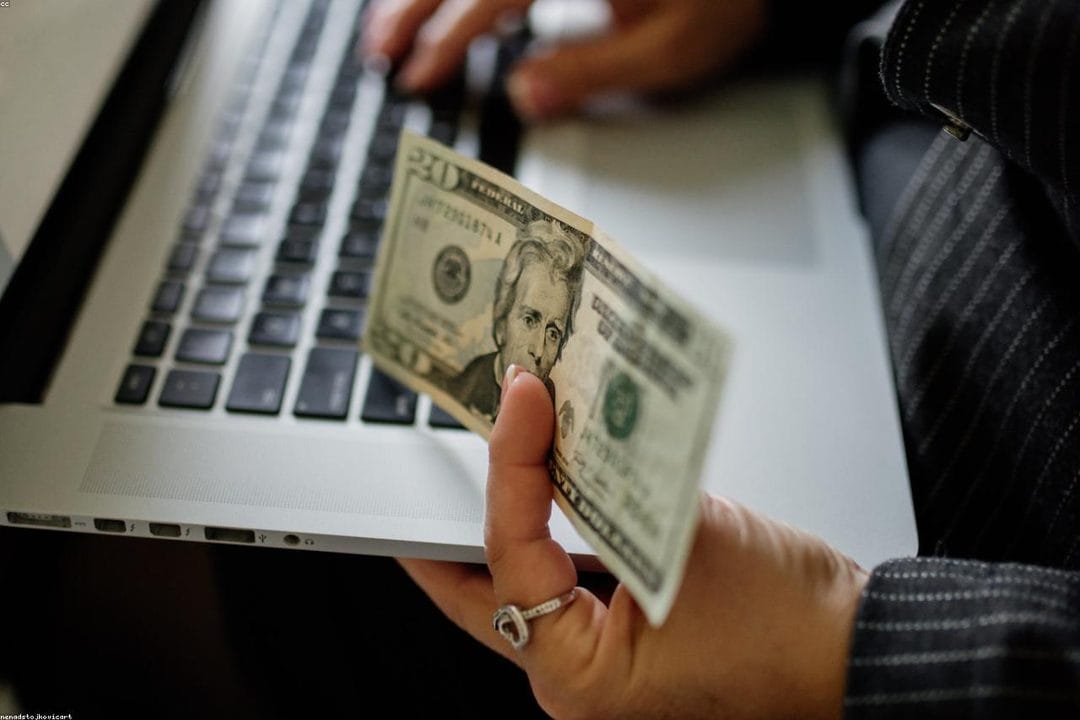 Tagesgeld, Festgeld oder ETF: Wohin mit dem Ersparten im Sommer 2026?